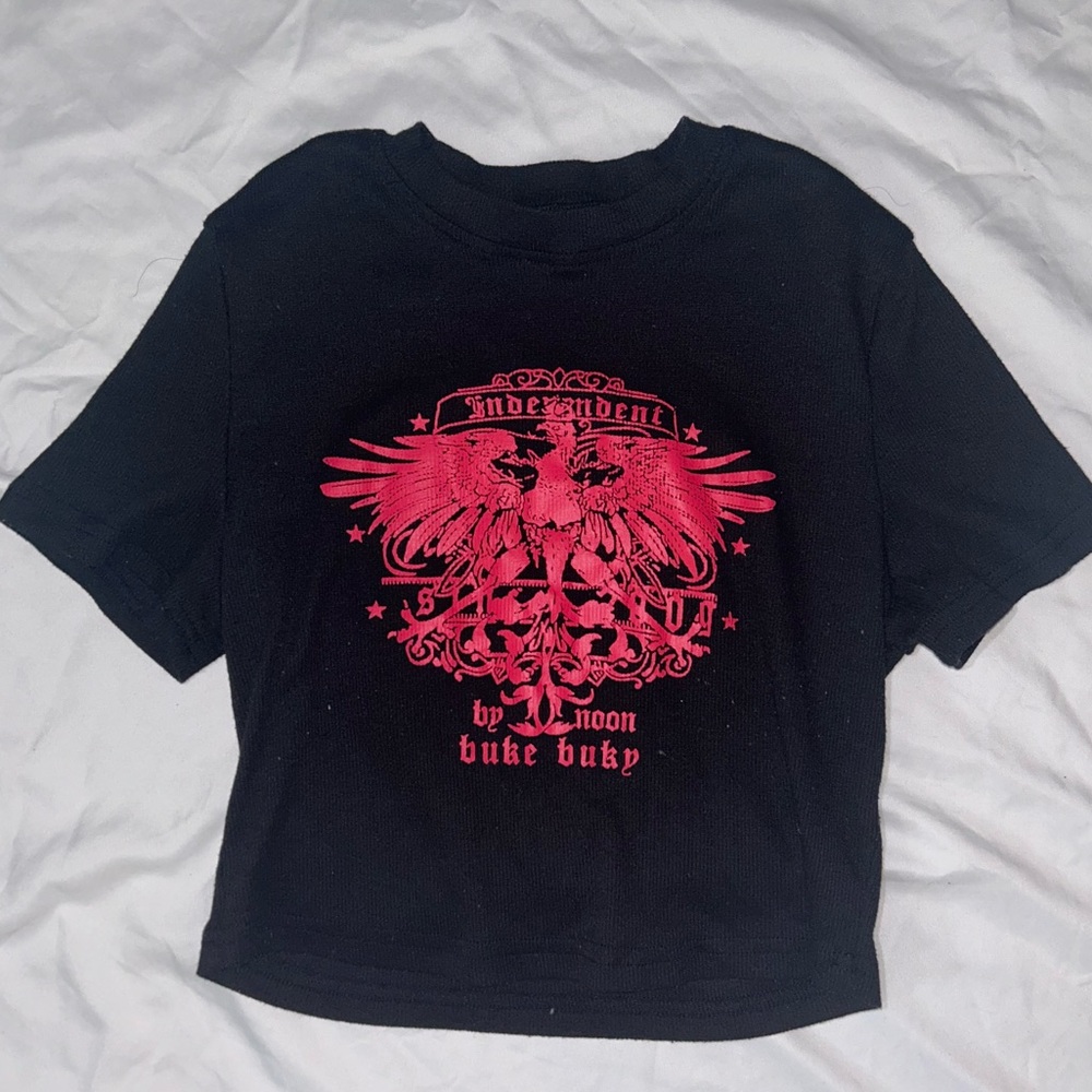 Black baby tee